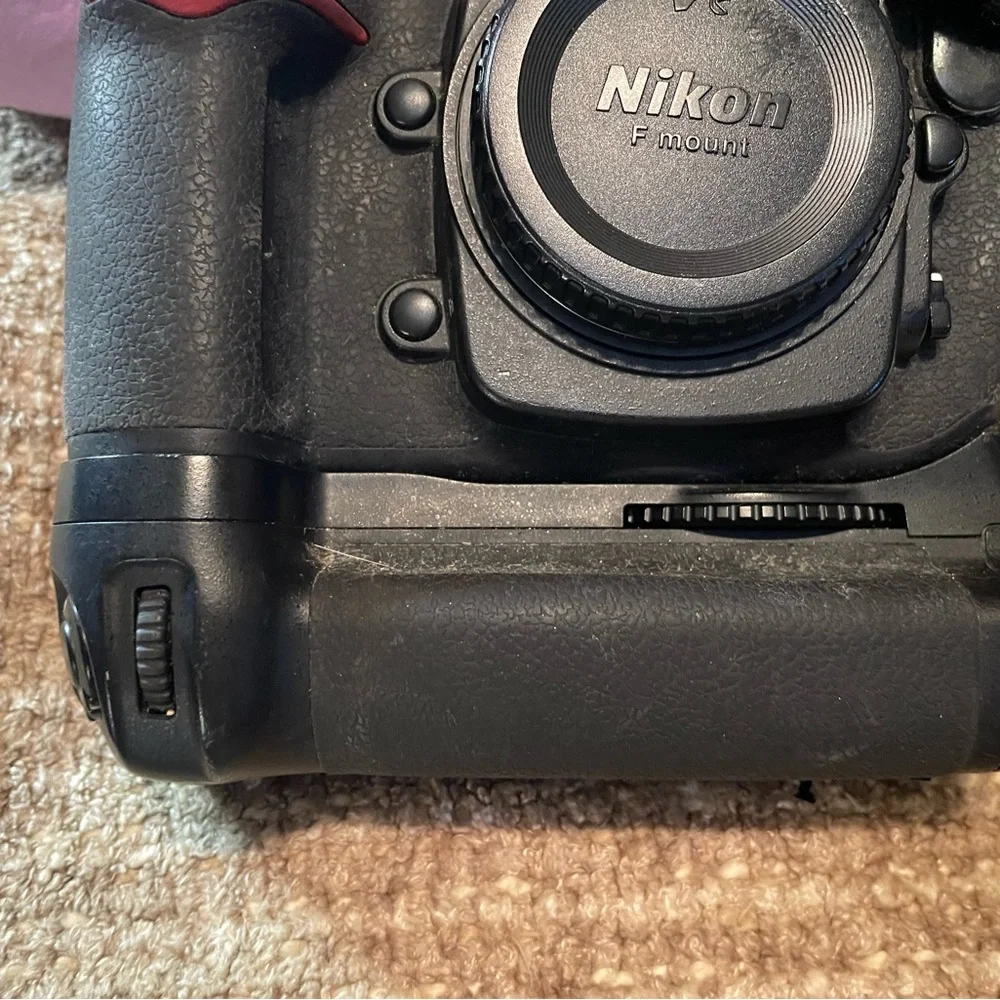 Nikon D300 DSLR camera body with MB-D10 battery grip